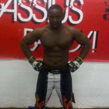 personal trainer/self defense instructor and founder of fsdcombat.