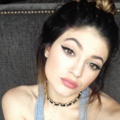 jennerzone Profile Picture