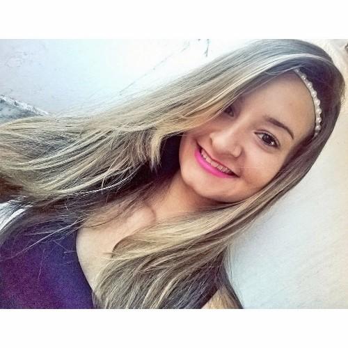 Insta: @yannessa