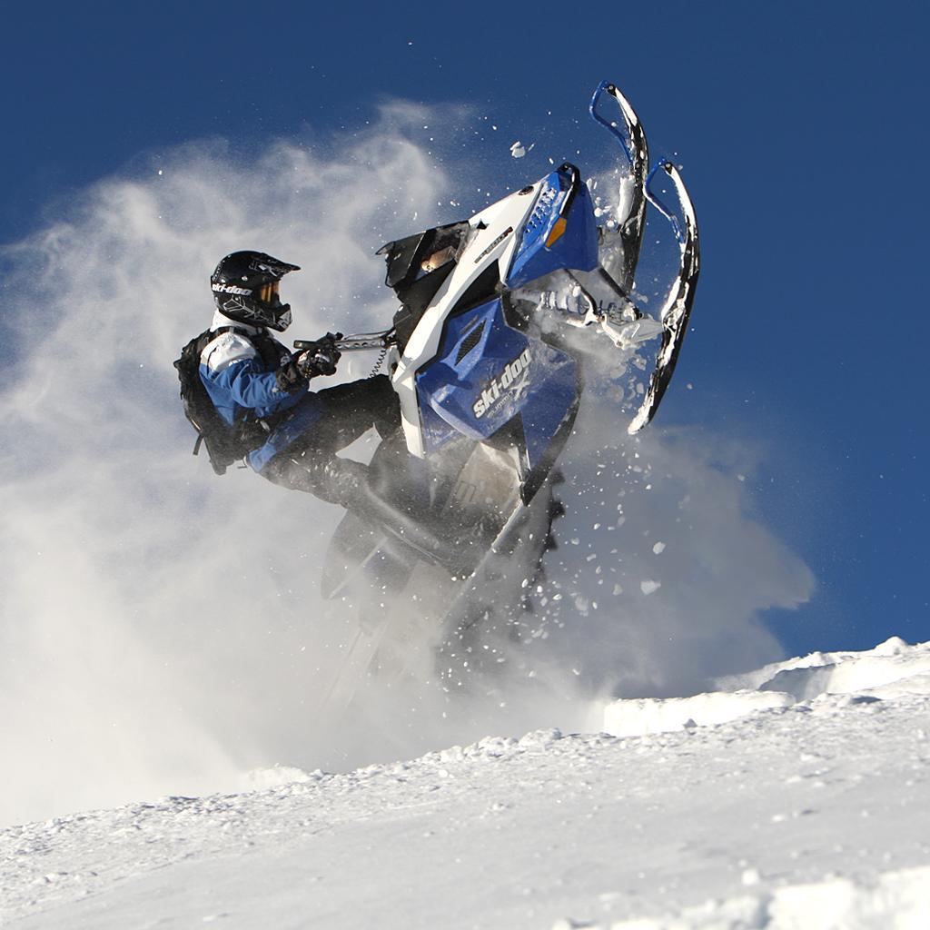 Snowmobiles, Snowmobile Gear, Photos & Events