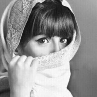 أسألك يالله أثرا حسنا ينمو من بعد رحيلي كسنابل من نور حتى يصل الضياء الي قبري ،امي كل الحياه.