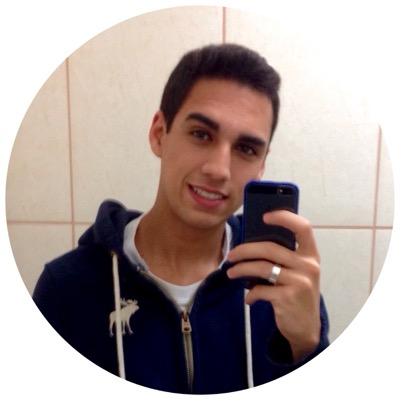 pedro_hcastro's profile picture. Não me julgue pelo que você vê, pelo que você acha e muito menos pelo que dizem, talvez eu seja quem você espera, ou muito diferente do que você imagina.