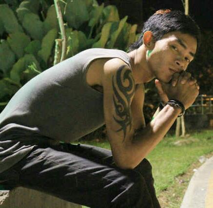 deplacement's profile picture. fkip bahasa inggris uniska 2013 - barista @papillon_coffee - crew n founder of B JUMP PROJECT @parkourBJM