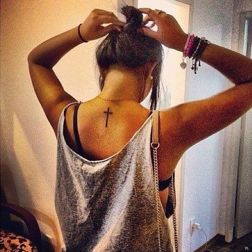 ela tem alma de pipa voada, ela sai a hora que ela quer ♪  SDV OU UNF