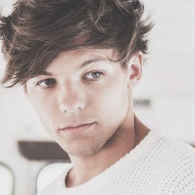 Sono figo, so cantare ed il mio Harreh faccio urlare. In love with @Akelrulez❤️