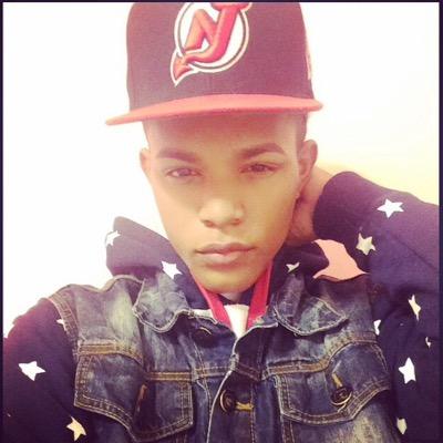 Follow Me Ill Follow everyone Back :) Official ACC: @loyalstatement