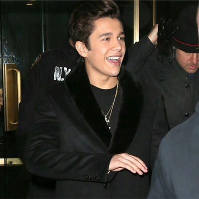 bruh austin hot af