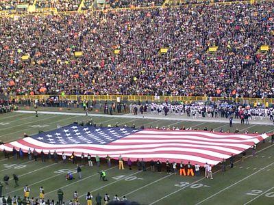 I'm a diehard Green Bay Packers fan. I watch WWE and listen to Country music. Instagram @packers_mcwiak / Skype name is mcwiak