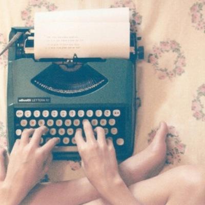 lifeblog00's profile picture. Follow my blog - lifeblog00 http://t.co/oK27V5NVtI We can be blogger buds. Anonymous, teenage blogger who has an obsession with youtubers.