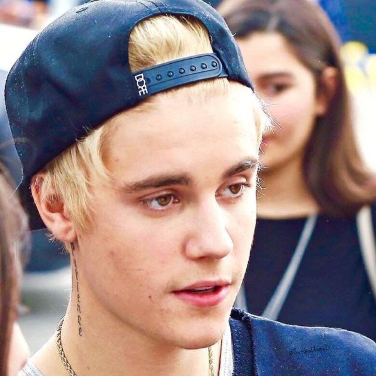 Heyy guy I'm follow back 100% FOLLOW ME!! ♥@justinbieber