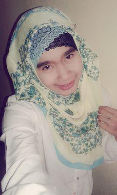 ªƙƱ ∂ï  lahir kan ∂ï  Pariaman, 6 maret 1991,  ªƙƱ kuliah ∂ï  UnIversitas BaiTUrRahMaH. JuRUsaN D III Kebidanan☇☺ sekarang  ªƙƱ dah dpt Amd Keb