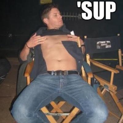 the names Dean, i'm an Aqueous, i enjoy long walks on the beach, pouty men and pie. Saveing people, hunting things, the family buisness. #RP #MV #crossover
