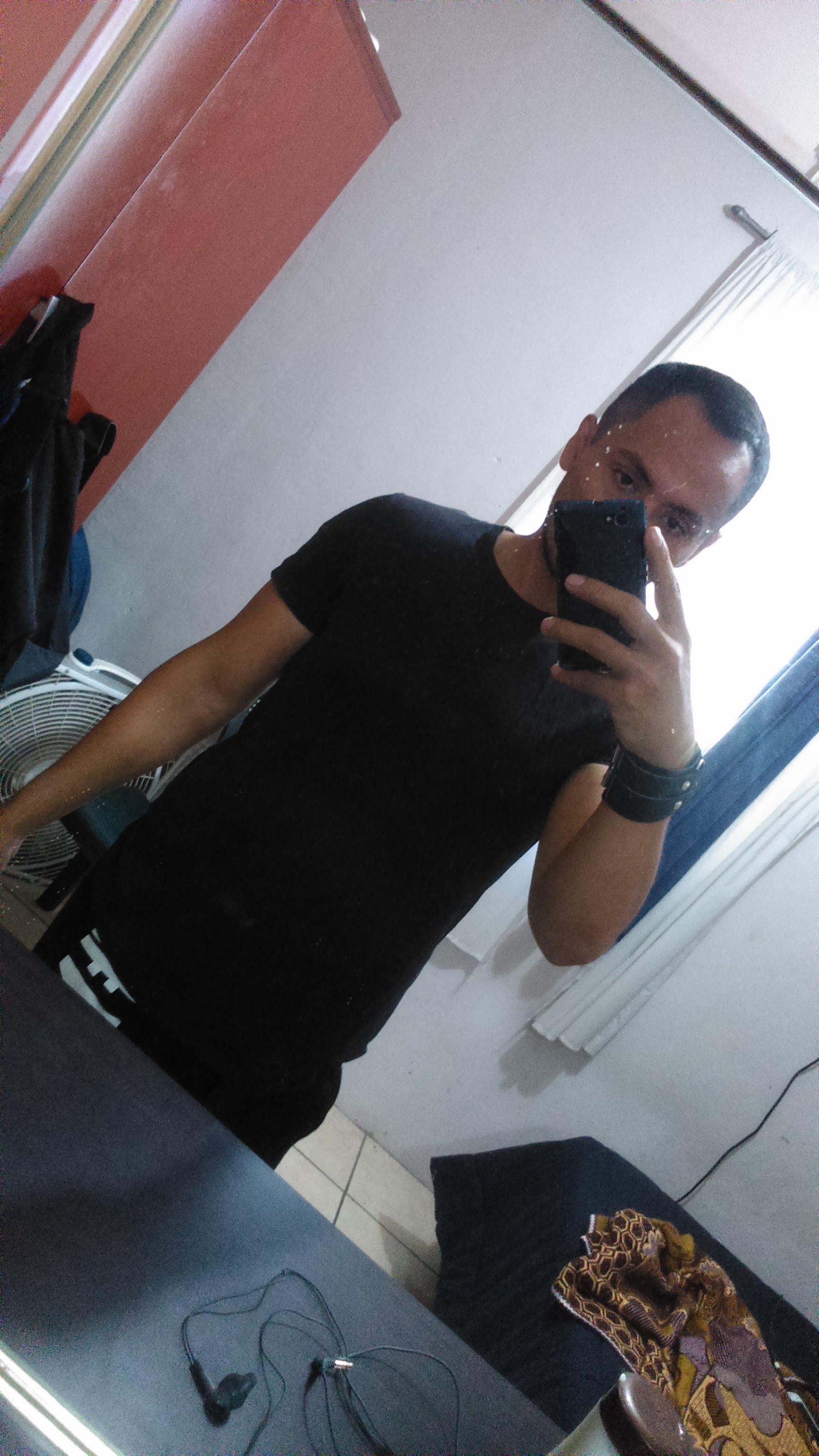 markmartz1's profile picture. tratando de mejorar cada dia, armonizar con la vida, y perdonar decepciones...