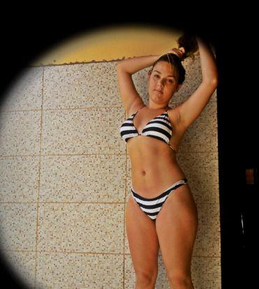 ipolito_ana's profile picture. Livrai-me da vontade de esfregar a cara de algumas pessoas no asfalto . Amém !