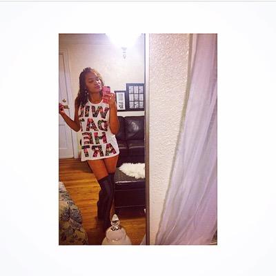 Roseglamorous_'s profile picture. Truth is, we mess up till we get it right  
NYC  SCORPIO♏(Nov.6)  Young, wild & Free 
   IG:Ohsoglamorous_