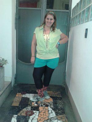 Lic en Publicidad, Directora Creativa de Sombrero Verde, Empleada en Metropolis Compañia Financiera. Amo la radio y el teatro.