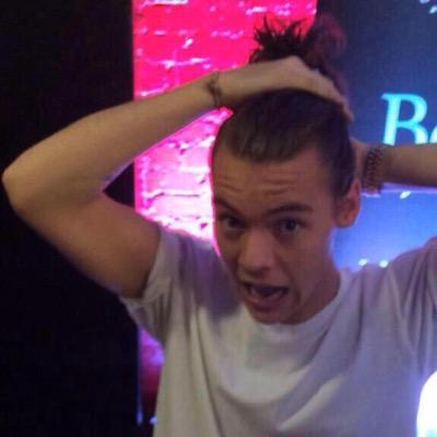 FIANCEASHTON Profile Picture