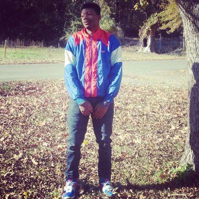 Im somewhere between not giving a fuck and tryna make it in life jus tryna get this money