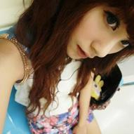 livtlebecfinnt's profile picture. 除光液の匂いが大好きです！あぶないですかね？w