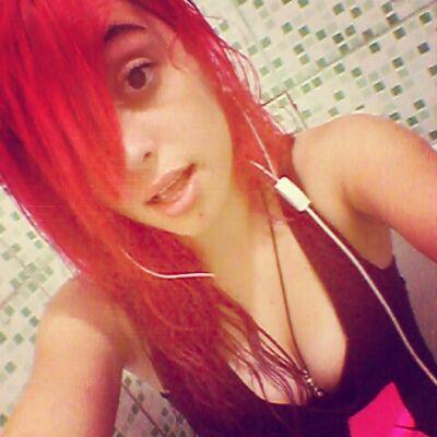 Meu problema nao é pensar de mais, Meu problema.. é querer entender tudo' シ