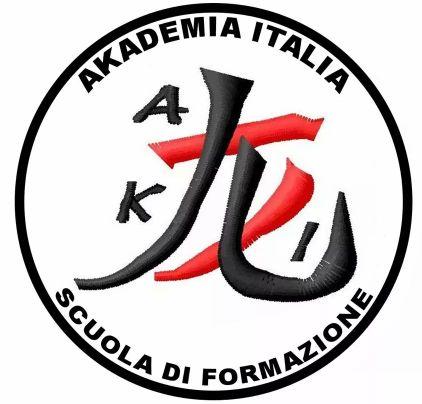 Più di 10 anni di esperienza nell’ambito fitness e arti marziali in giro per l’Italia e l’Europa il nostro gruppo di tecnici e presenter ha deciso di unirsi fac
