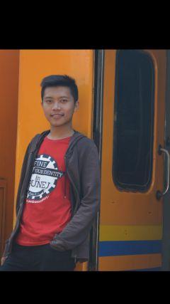 fuad7riezal's profile picture. 