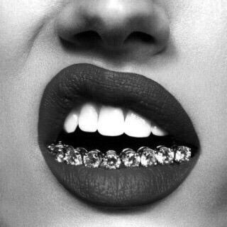 darinalyzid's profile picture. 