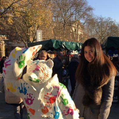 mydeardear's profile picture. a part of the moon is always hidden away // cold and sweet, just like ice cream