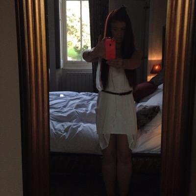 shelley19887's profile picture. 