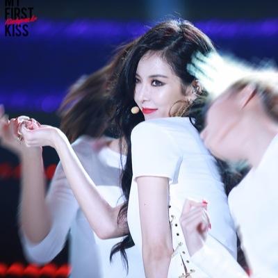 red ~ || I'm Hyunah's bot not real. [Real @4m_hyunah] ^^ #92Line [31/01/14]