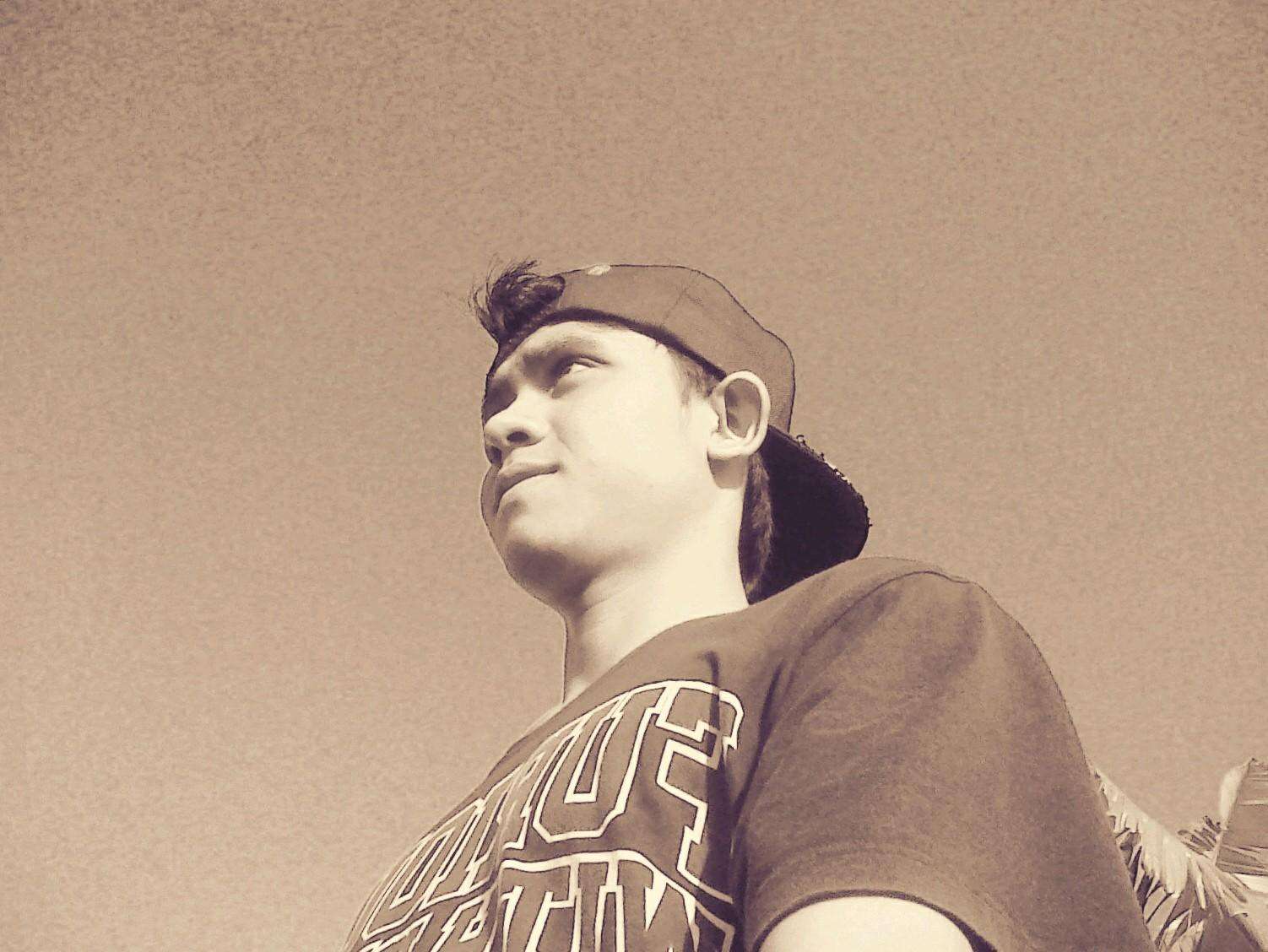 Pin : 2771563Chttp://Facebook.com|tonimathewo'gradyThis is myself, and you???
