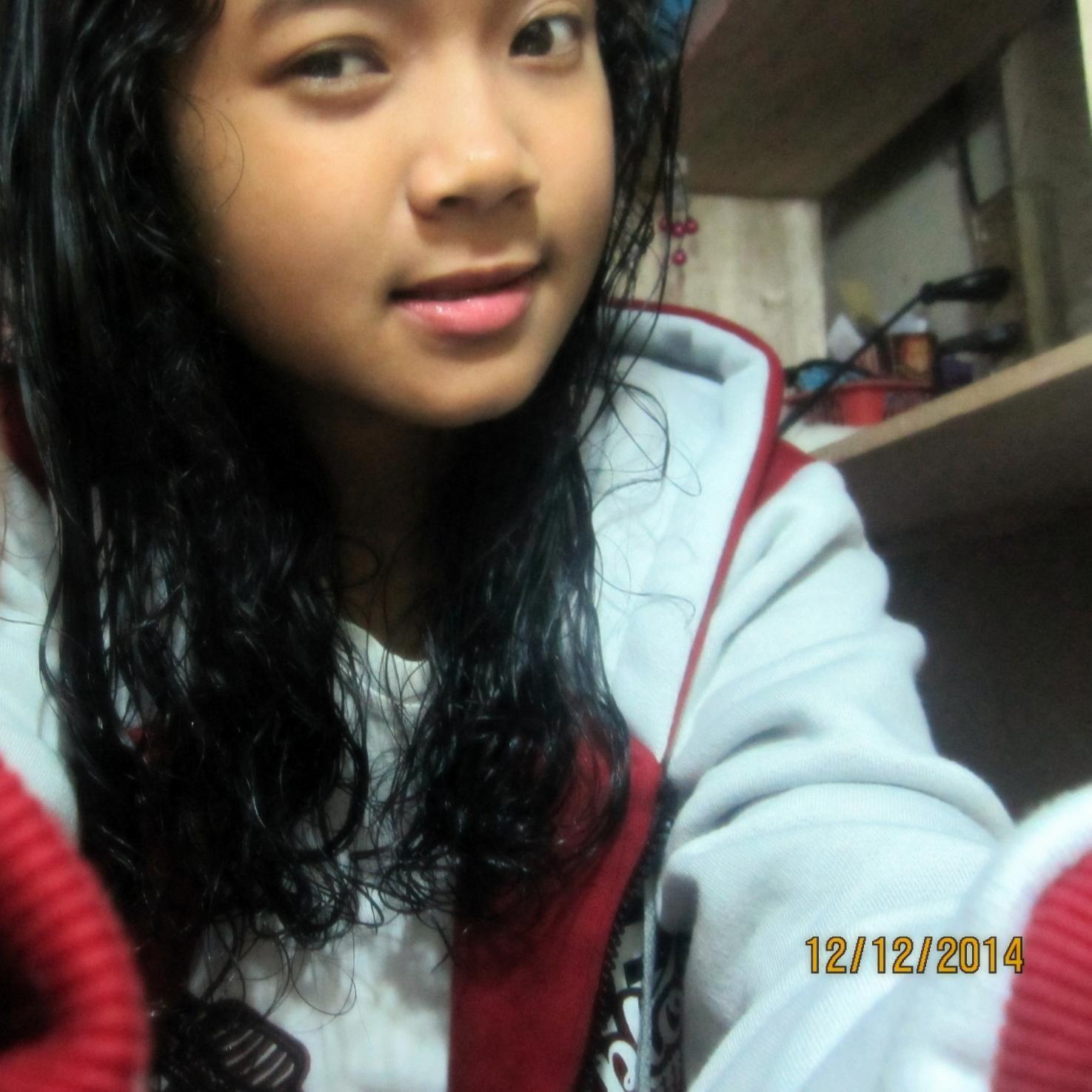 ♡ Yunii ♡ | Tuhan | Orang tua | 30 06 2000 | JHS 3 ツ | VII A ツ | VIII E ツ