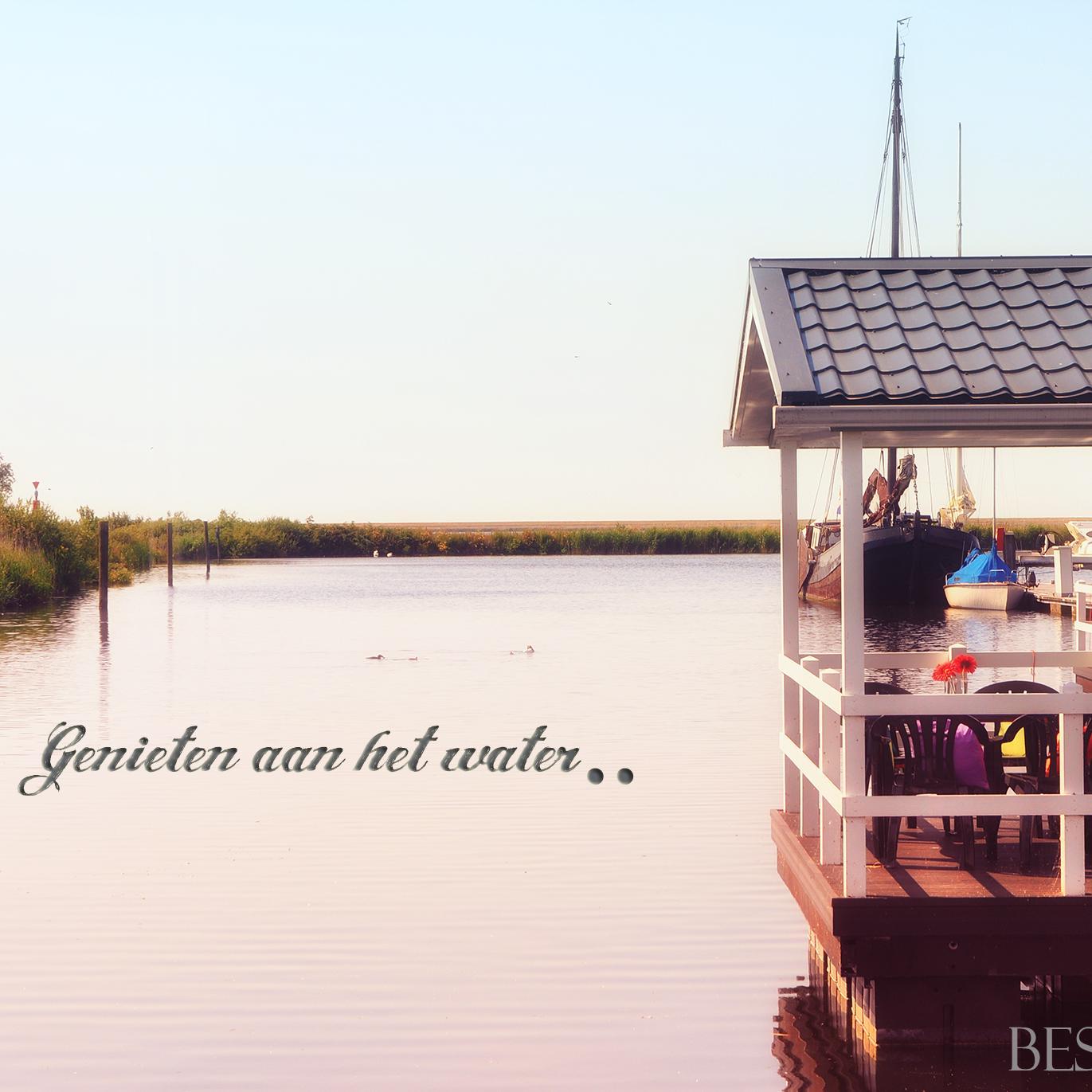 Waterchalets |waterrecreatie| samen verdienen | samen genieten | het goede leven! | vakantie | jachthavens | watersport | chalet | vakantiehuis |Te koop/te huur