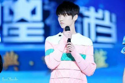 อันยองง ผมกวางน้อยลูลู่  ผู้น่ารักน่ากอด 5555....หื่นนิดๆ -..-  ฟอลมาคุยกับกวางเยอะๆนะค้าบ .จุ้บๆ | #ฟอลมาฟอลกลับ|