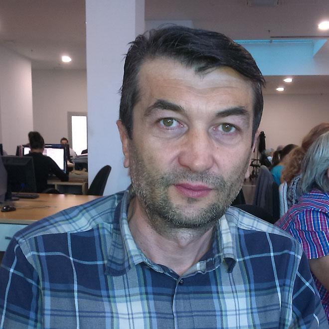 cosaismir's profile picture. 