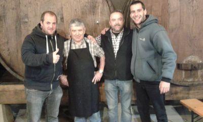 sanjuandar sutsua,
fútbol Entrenatzailea,
AUPA ERREALA, bihotz txuriurdina!!!