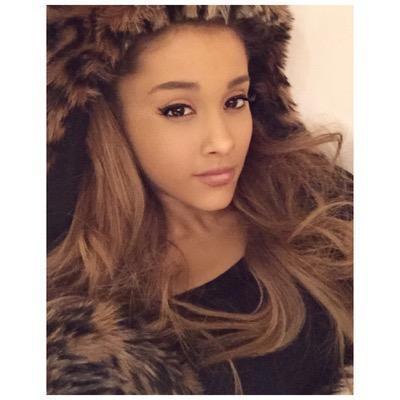 itunes : my everyting 
fans of ariana grande