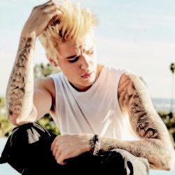 Segue sigo todos de volta ,NEVER SAY NEVER :')