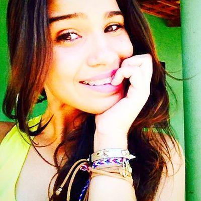 Para dias bons:sorrisos
Para dias ruins:paciência
E para todos os dias: fé!!!