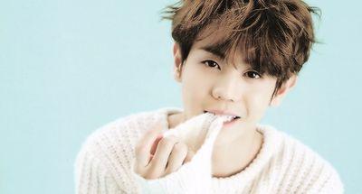 โยซอบคร้าบผมน่ารักนะเเหนะอ่านเเล้วไม่ฟอลผมไม่รักนะ ฟอลเเละทักสิคร้าบเเล้วเราจะได้รู้จักกัน  #THHFAM ♬☆กำเนิดโยซอบ14/12/11♬☆ | ที่รัก @beeeestdjTHH |