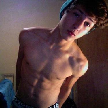 noisyboyxx11's profile picture. hey!.. thannx for following and subscribe to http://t.co/wPWK6ahwtk and i will sub you back and follow :)