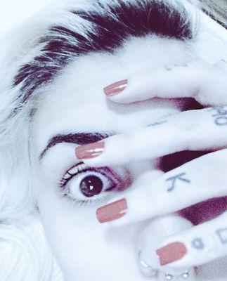 maloqueira_a's profile picture. 