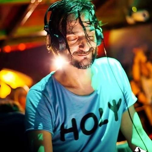 AcidSputnik's profile picture. Techno and love are all you need