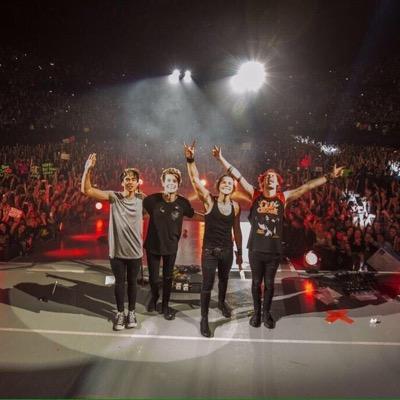 5Livesos's profile picture. 5SOS 
Luke Michael Calum Ashton ❤️