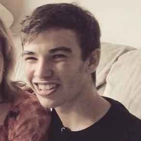 davidParsonss's profile picture. Totally and utterly in love with Jesus