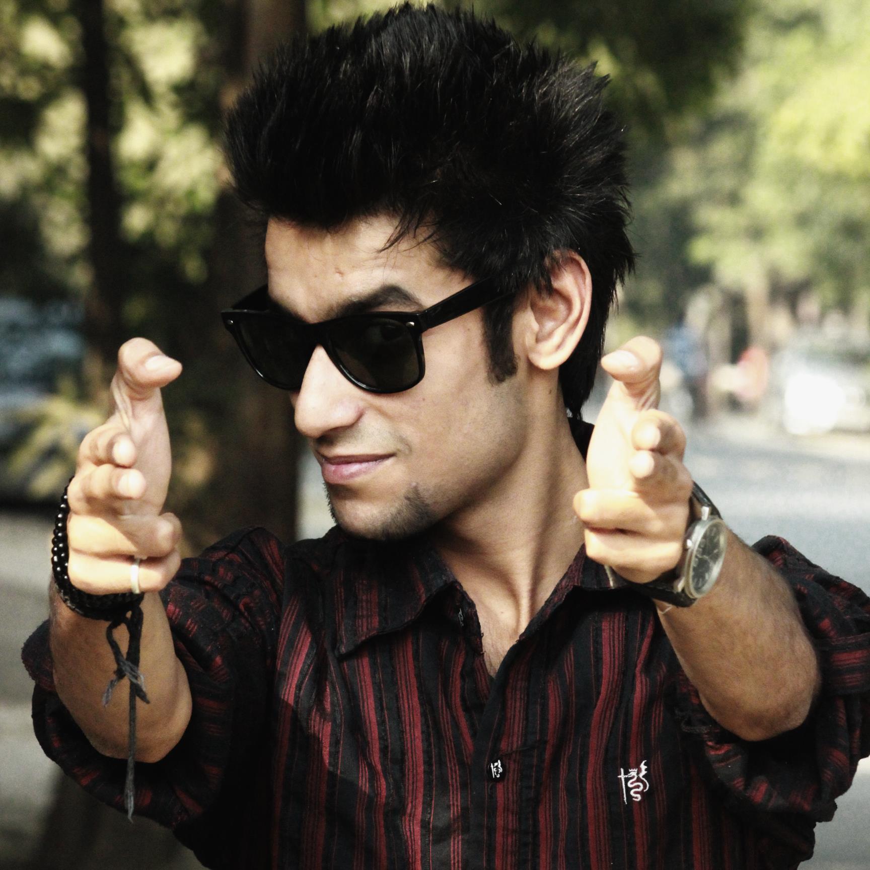 SamMalhotra144's profile picture. 