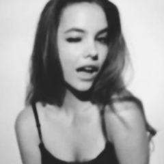 XIX. Bisexual. Everytime I close my eyes it's like a dark paradise.