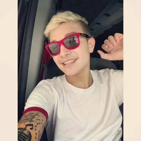 Orgulho sem mais obrigado meu Deus por tudo isso que ta acontecendo na vida do @Guilherme .. ♥ ❤ G.K.C.A te amo muito ❤ ♥