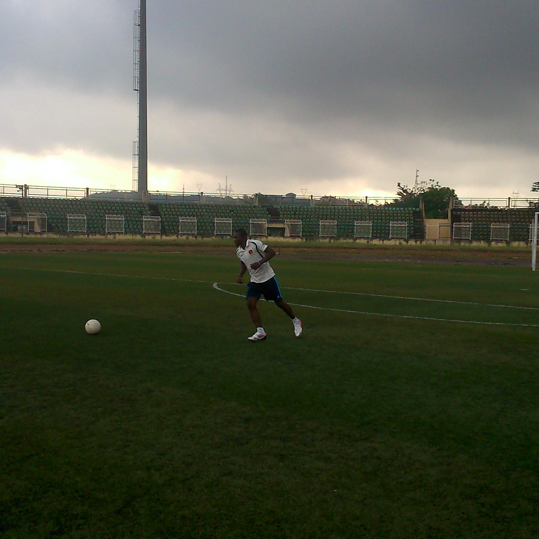 Raysy15's profile picture. Se me as ur brother lol