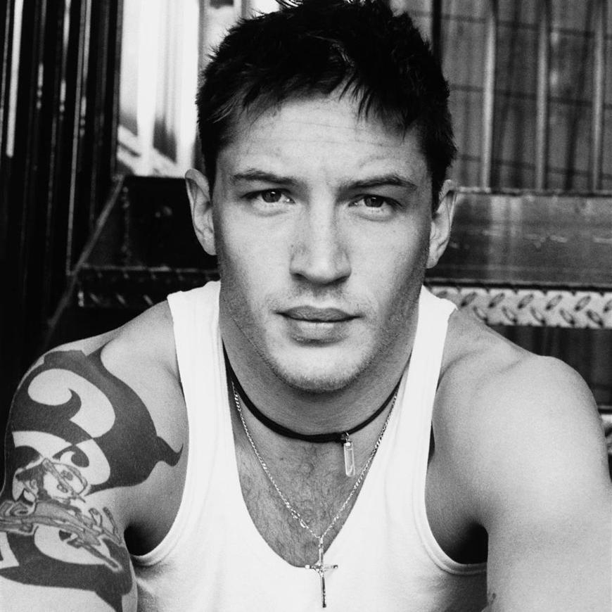 Call me Quinn. Son of Hela and Bane. Grandson of Loki. Brother to many wicked siblings. Demi-god who loves a good time.